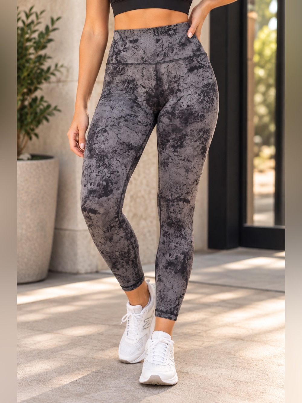 Yogalicious Lux Everyday Tight Women L Grey Black High Rise Leggings NWT
